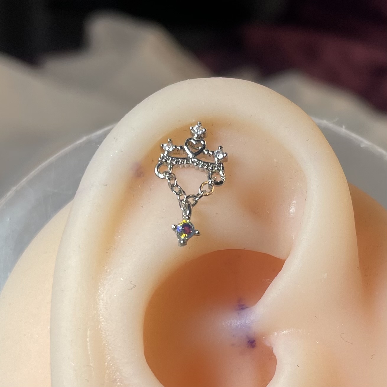 پیرسینگ آویزدار سلطنتی