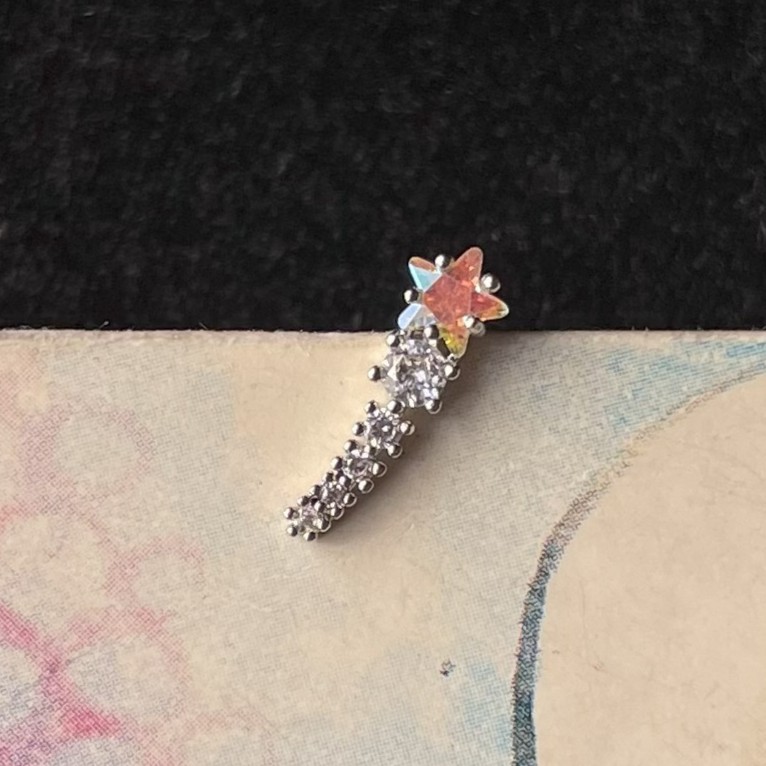 پیرسینگ ستاره کد 8