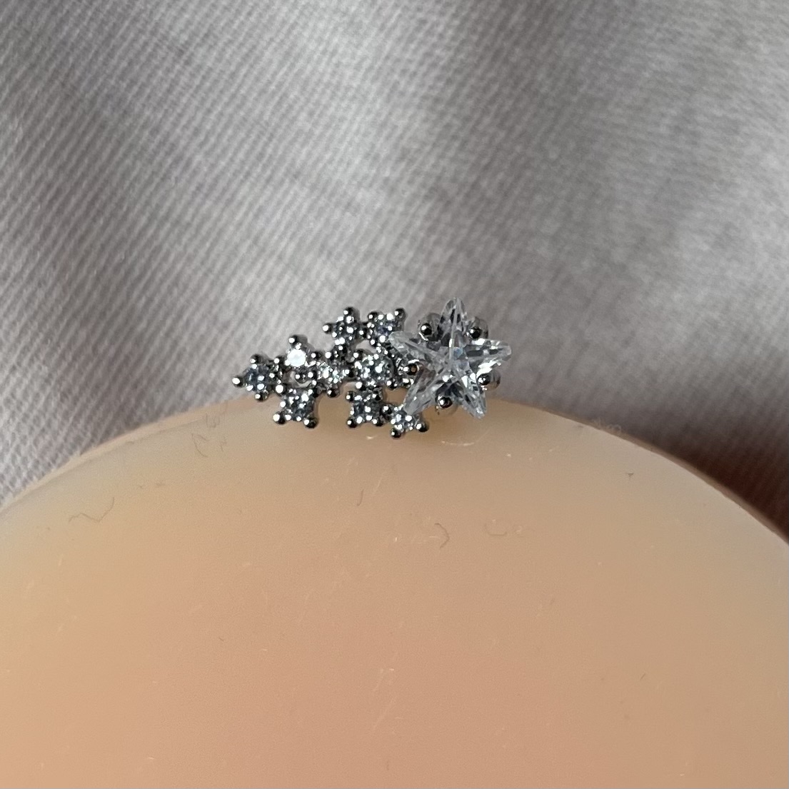 پیرسینگ ستاره کد 36337