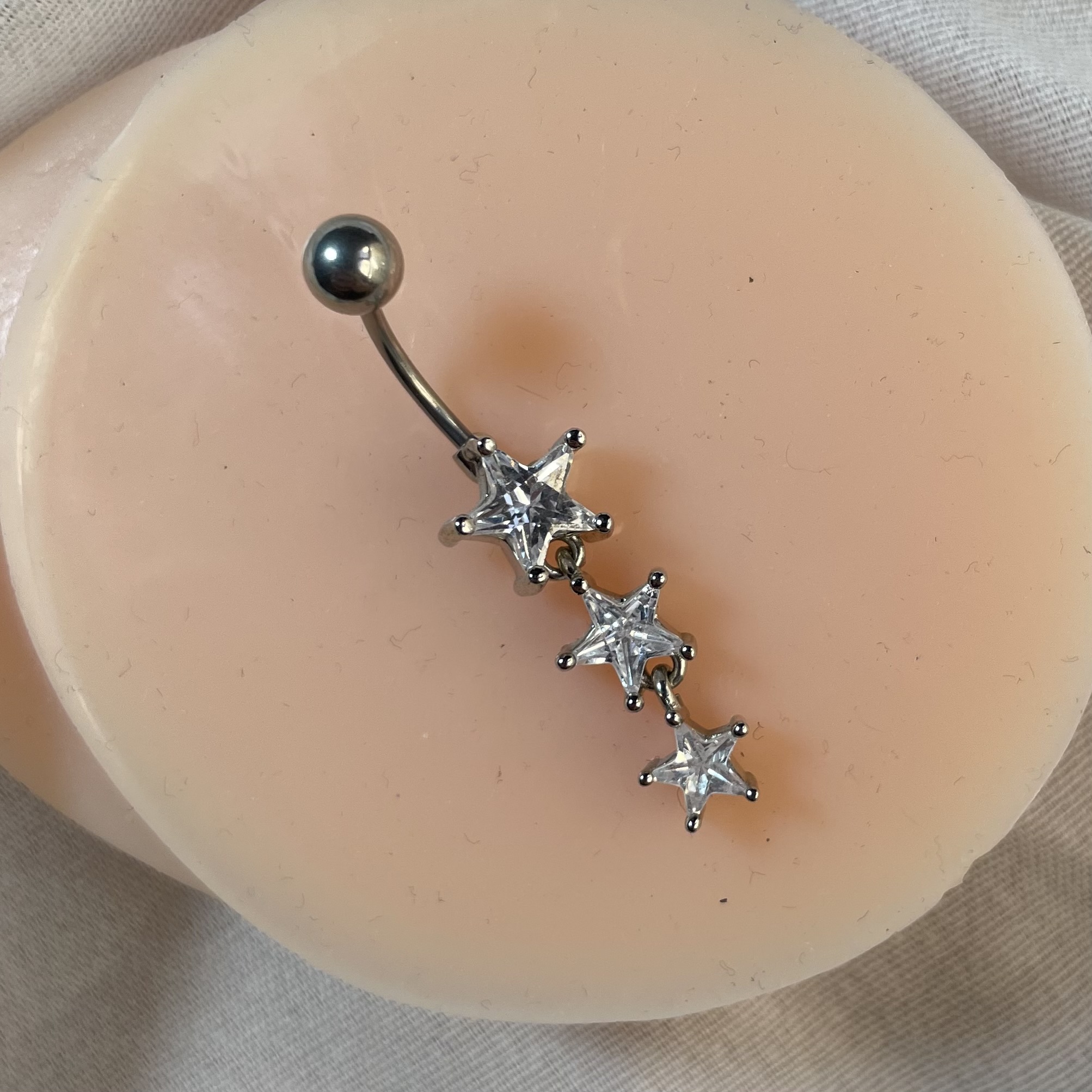 پیرسینگ ناف آویزدار ستاره